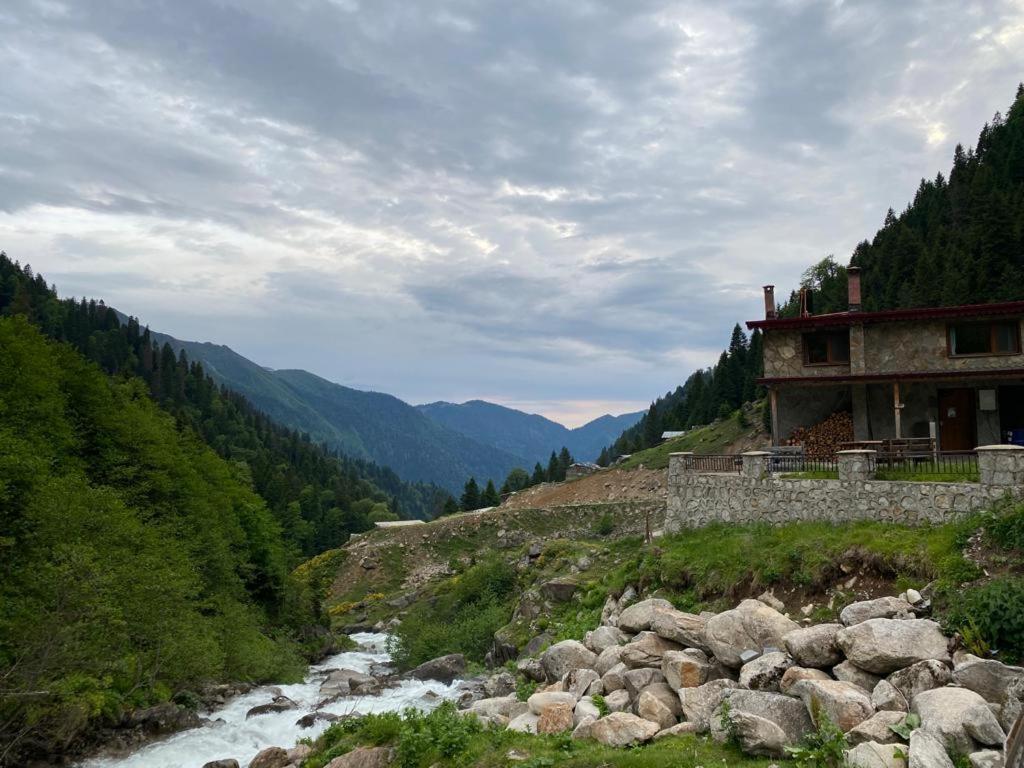 Serinyer Dag Evi Ayder Yaylasi Bagian luar foto